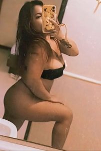 Malia Iris,

                independent image 553203