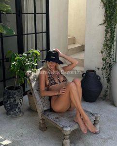 Chiara,

                agency
                Bain Carter image 554803