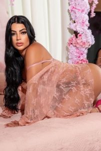 Saraa Reis,
                independent image 555946