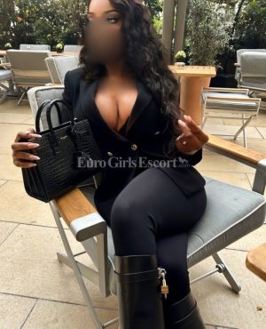 Delahila Monroe, independent in Paris, photo 3