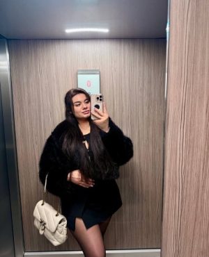 Malena,

                independent image 556191