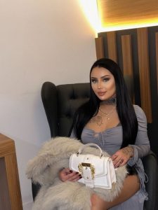 Asena,

                agency
                Bella Agency image 556320