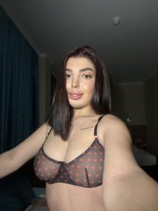 Jadi,

                independent image 556912