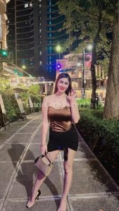 Shanel,

                independent image 557268