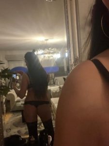 Justina,

                independent image 557452