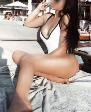 Aylin,
                independent image 557585