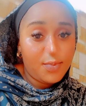 Amina,
                independent image 557688