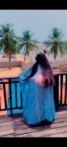 Nini,

                independent image 557732