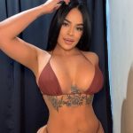 Viki,

                independent image 558199