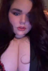 Adele,

                independent image 558208