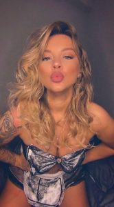 Sofia,

                agency
                Vip Exclusive image 558448