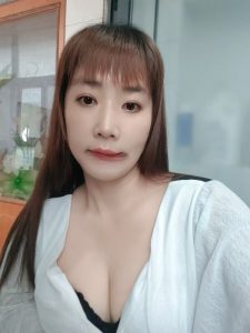 Julija,

                independent image 558520