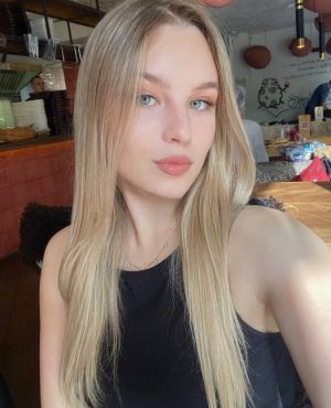 Sara,
                agency
                Best Girls UA image 558749