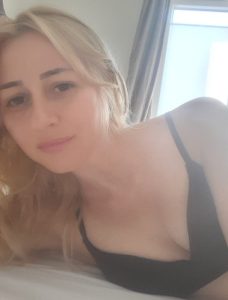 Mary,

                independent image 559094