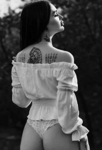 Alina,

                agency
                Russian Escort in Italy image 559524