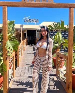 Milana,
                independent image 559902