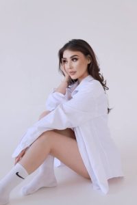 Diana,

                independent image 560197