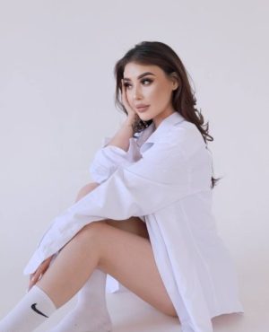Diana,
                independent image 560197