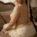 I am Passionate Tulsi Oberoi Smooth Touch Magnetic Housewife image 570112