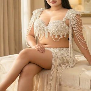 Jasmine Parmar Sumptuous Housewife Hold Me Close in You image 574929