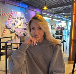 Helga, independent image 576008