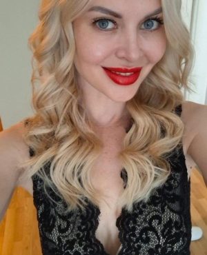 Victoria, independent image 577319