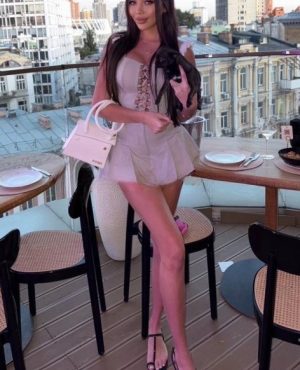 Elina, independent image 578091