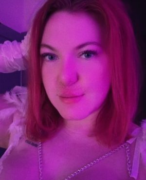 Leila, independent image 578419