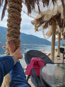 Aly, independent image 578742