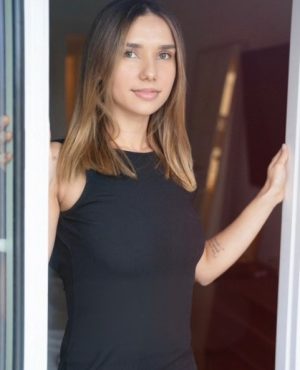 Julia, independent image 579032