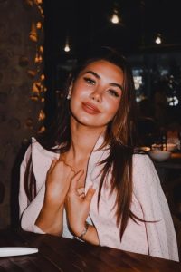 Gabriela, independent image 579058