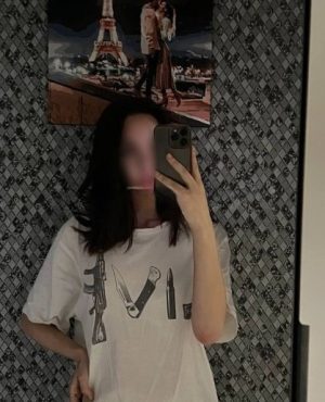 Leksi, independent in Munich, photo 2