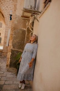 Kira, independent image 579461