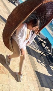 Esther Perez, independent image 580086