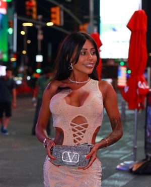 Cami Ny, independent image 581360