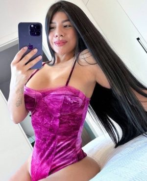 Danielle, independent image 581959