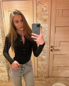 Alya, agency Pinkbook image 583075