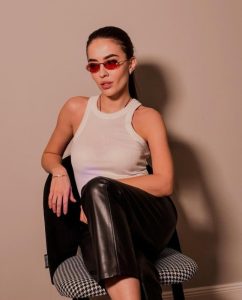 Violetta, independent image 584013