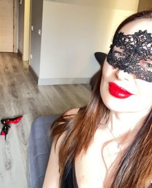 Mistress Alina, independent image 584073