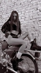 Teona, independent image 584439