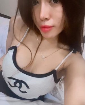 Aldiraa, independent image 584976