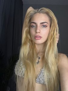 Michele, agency Vault Models image 585223