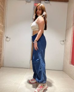 Janhvi Singh, independent image 585753