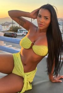 Julia, independent image 585795