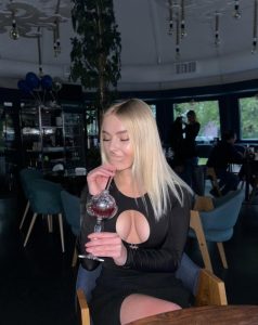 Stella, independent image 585884