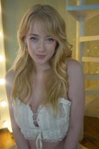 Anna, independent image 586979