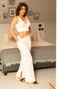 Ana, independent image 587586