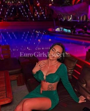 Michelle, agency Pick Me image 587754