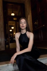 Darina, independent image 587777