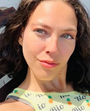 Roberta, independent image 588709